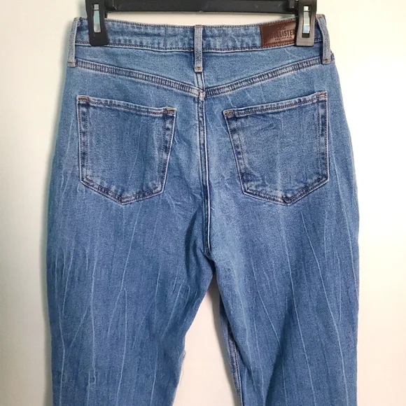 Hollister curvy high rise patchwork mom jeans, size 3 (26) - Picture 6 of 9